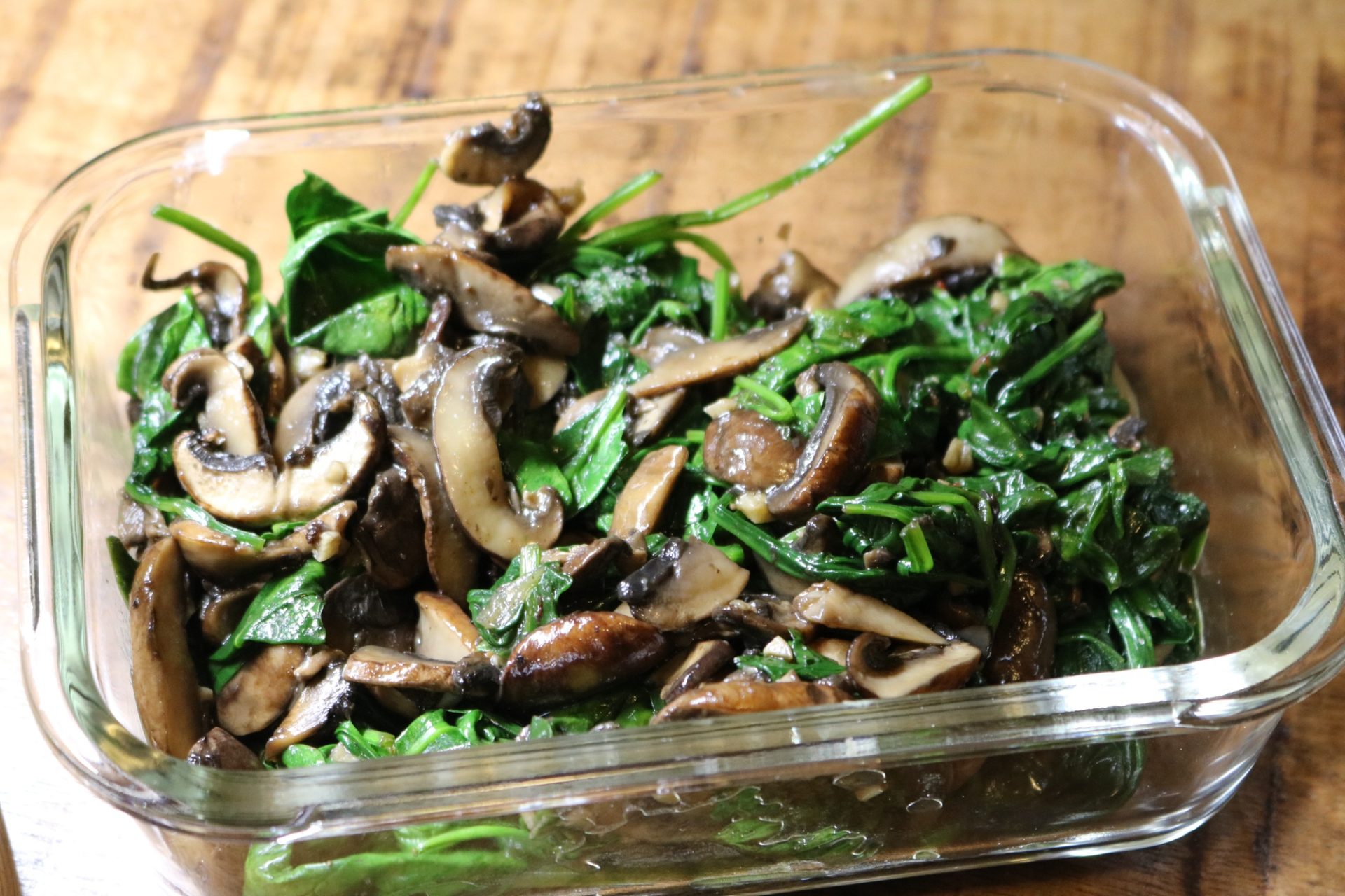 Garlicky Saut&eacute;ed Spinach with Mushrooms